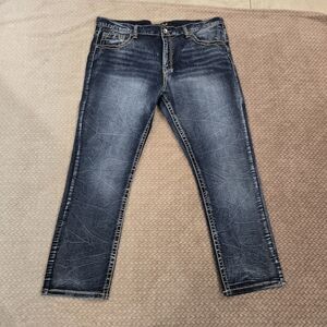 True Luck Mens Denims Med_ Dark Wash Jeans 40x30 Embroidered Pockets Distressed